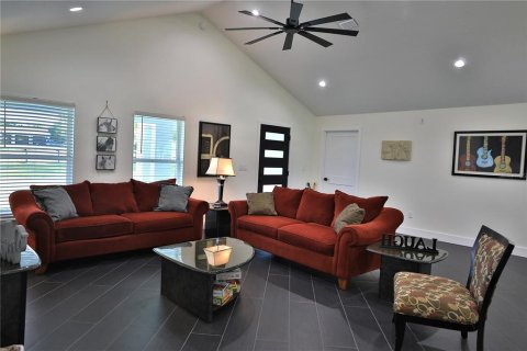 Villa ou maison à vendre à Ocala, Floride: 4 chambres, 167.6 m2 № 2356227 - photo 10