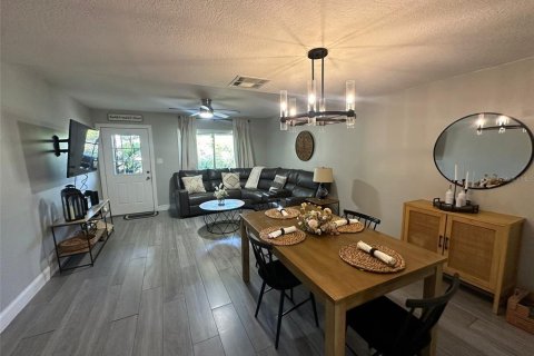 Condominio en venta en Tampa, Florida, 2 dormitorios, 90.49 m2 № 1625489 - foto 10
