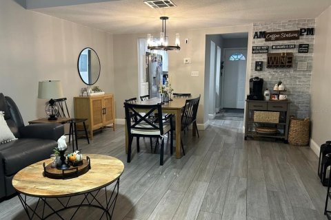 Condominio en venta en Tampa, Florida, 2 dormitorios, 90.49 m2 № 1625489 - foto 12