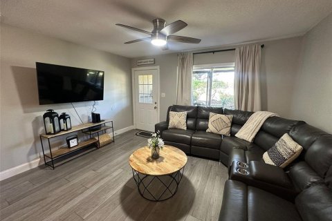 Condominio en venta en Tampa, Florida, 2 dormitorios, 90.49 m2 № 1625489 - foto 14