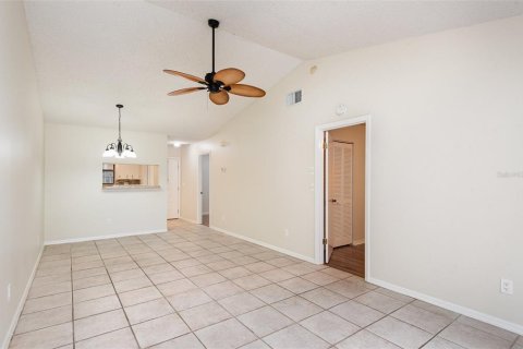 Villa ou maison à vendre à New Smyrna Beach, Floride: 2 chambres, 75.25 m2 № 1911802 - photo 6