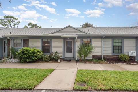Villa ou maison à vendre à New Smyrna Beach, Floride: 2 chambres, 75.25 m2 № 1911802 - photo 1