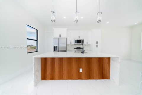 Купить виллу или дом в Лихай-Эйкерс, Флорида 3 спальни, 98.2м2, № 2031505 - фото 7