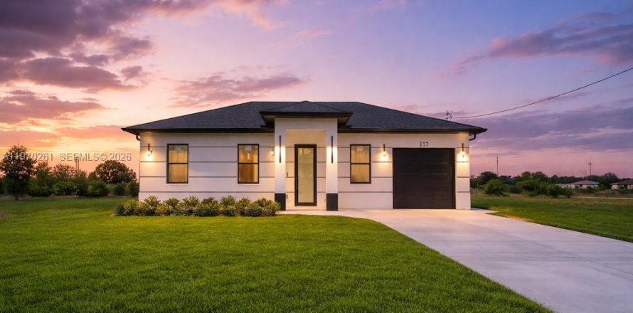 Дом в Лихай-Эйкерс, Флорида 3 спальни, 98.2м2 № 2031505