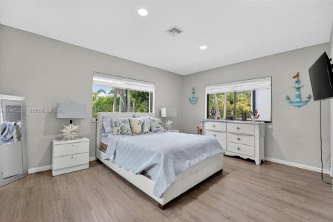 Купить виллу или дом в Помпано-Бич, Флорида 5 спален, 258.83м2, № 2028337 - фото 6