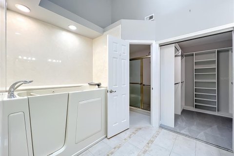 Copropriété à vendre à Lake Mary, Floride: 2 chambres, 126.07 m2 № 2396016 - photo 30