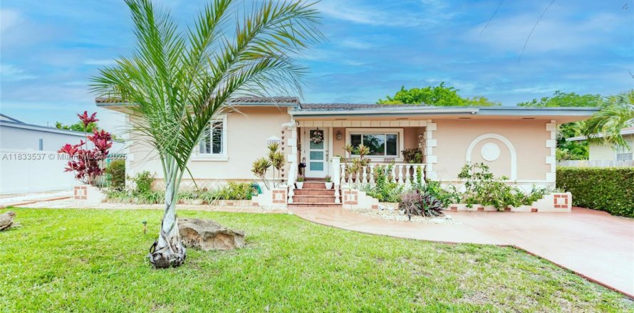 Casa en Miami, Florida 3 dormitorios, 144.65 m2 № 1814480