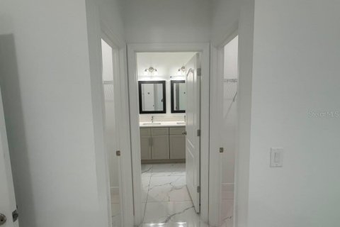 House in Orlando, Florida 3 bedrooms, 132.76 sq.m. № 2197286 - photo 24