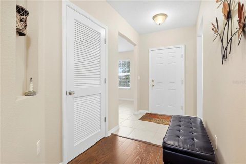 House in Haines City, Florida 3 bedrooms, 147.44 sq.m. № 2423955 - photo 4