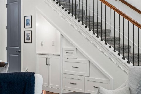Casa en venta en Orlando, Florida, 4 dormitorios, 218.32 m2 № 1685154 - foto 9