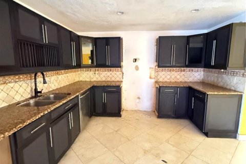 Villa ou maison à vendre à Homestead, Floride: 3 chambres, 166.3 m2 № 1993159 - photo 10