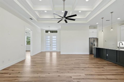 House in North Port, Florida 3 bedrooms, 178.28 sq.m. № 2215365 - photo 8