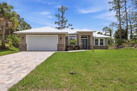 House in North Port, Florida 3 bedrooms, 178.28 sq.m. № 2215365