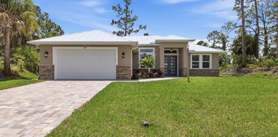 House in North Port, Florida 3 bedrooms, 178.28 sq.m. № 2215365