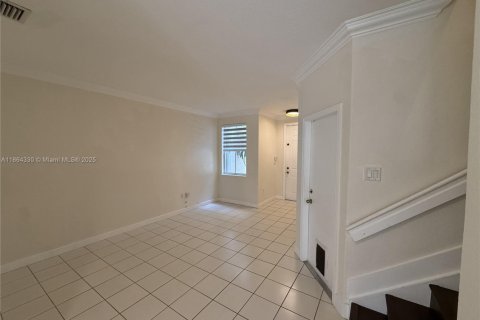 Townhouse in Miami, Florida 3 bedrooms, 168.34 sq.m. № 1892718 - photo 22