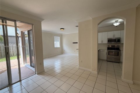 Townhouse in Miami, Florida 3 bedrooms, 168.34 sq.m. № 1892718 - photo 20