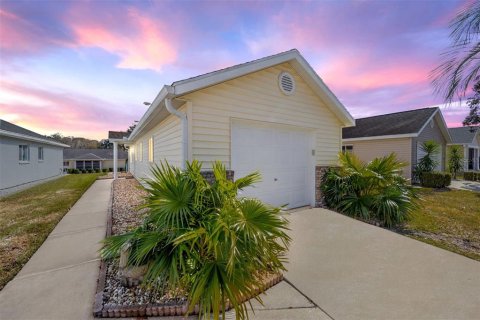 Villa ou maison à vendre à Ocala, Floride: 2 chambres, 86.31 m2 № 2141980 - photo 2