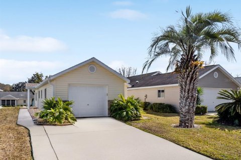 Villa ou maison à Ocala, Floride 2 chambres, 86.31 m2 № 2141980