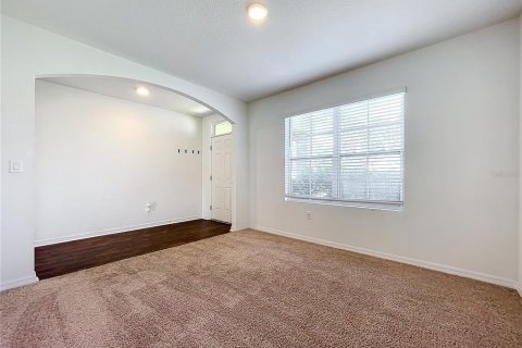 Casa en alquiler en Leesburg, Florida, 5 dormitorios, 248.42 m2 № 1760608 - foto 10