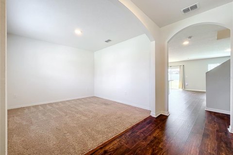 Casa en alquiler en Leesburg, Florida, 5 dormitorios, 248.42 m2 № 1760608 - foto 8