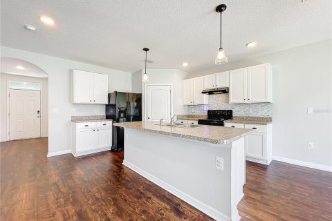 Casa en alquiler en Leesburg, Florida, 5 dormitorios, 248.42 m2 № 1760608 - foto 14