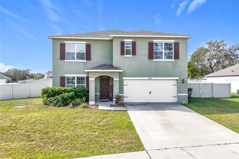 Casa en alquiler en Leesburg, Florida, 5 dormitorios, 248.42 m2 № 1760608 - foto 1