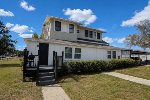 Propiedad comercial en Winter Haven, Florida 6 dormitorios, 280.56 m2 № 2205069