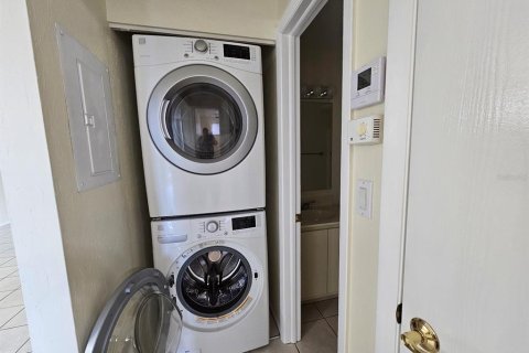 Condominio en alquiler en Punta Gorda, Florida, 2 dormitorios, 82.31 m2 № 1538927 - foto 17