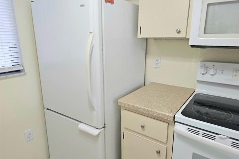 Condominio en alquiler en Punta Gorda, Florida, 2 dormitorios, 82.31 m2 № 1538927 - foto 24