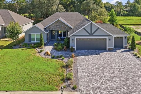 House in Dunnellon, Florida 3 bedrooms, 157.93 sq.m. № 2400298