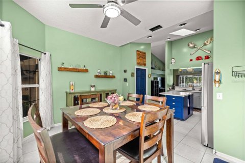 Купить виллу или дом в Даннеллон, Флорида 9 комнат, 143.53м2, № 2236329 - фото 15