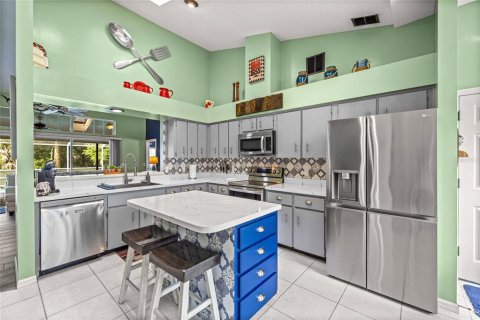 Купить виллу или дом в Даннеллон, Флорида 9 комнат, 143.53м2, № 2236329 - фото 12