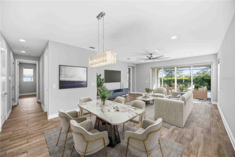 House in Sarasota, Florida 4 bedrooms, 294.69 sq.m. № 2354961 - photo 9