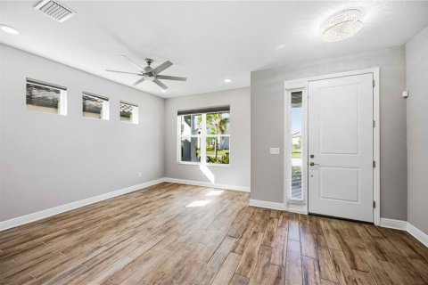 House in Sarasota, Florida 4 bedrooms, 294.69 sq.m. № 2354961 - photo 5