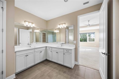 House in Sarasota, Florida 4 bedrooms, 294.69 sq.m. № 2354961 - photo 19