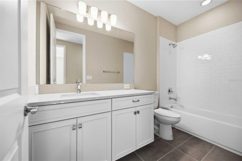 House in Sarasota, Florida 4 bedrooms, 294.69 sq.m. № 2354961 - photo 25
