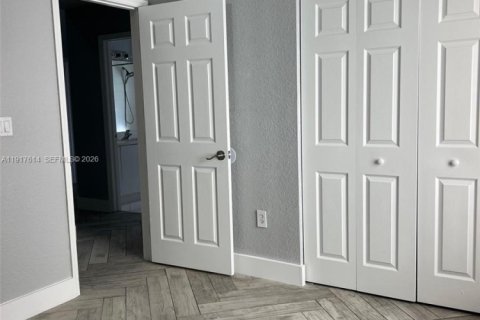 Casa en alquiler en Cutler Bay, Florida, 3 dormitorios, 162.49 m2 № 1973872 - foto 14