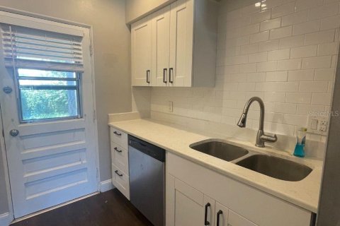 Снять в аренду виллу или дом в Орландо, Флорида 2 комнаты, 152.36м2, № 1910533 - фото 3