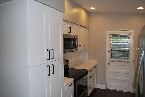 Снять в аренду виллу или дом в Орландо, Флорида 2 комнаты, 152.36м2, № 1910533 - фото 2