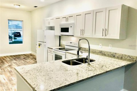 Commercial property in Kissimmee, Florida 185.99 sq.m. № 1803670 - photo 2