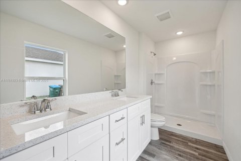 Casa en venta en Cape Coral, Florida, 4 dormitorios, 164.16 m2 № 1798865 - foto 13