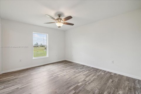 Casa en venta en Cape Coral, Florida, 4 dormitorios, 164.16 m2 № 1798865 - foto 14