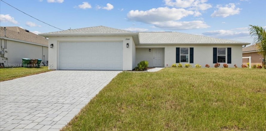 Casa en Cape Coral, Florida 4 dormitorios, 164.16 m2 № 1798865