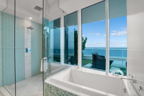 Condo in Fort Lauderdale, Florida, 4 bedrooms  № 1481073 - photo 27