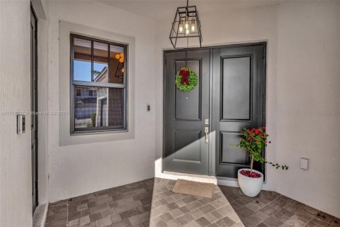 Купить виллу или дом в Мирамар, Флорида 5 спален, 337.51м2, № 1472485 - фото 9
