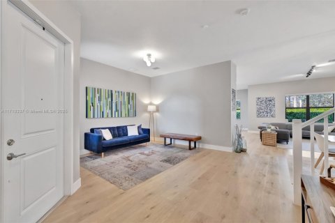 Купить виллу или дом в Мирамар, Флорида 5 спален, 337.51м2, № 1472485 - фото 10