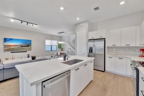Купить виллу или дом в Мирамар, Флорида 5 спален, 337.51м2, № 1472485 - фото 19