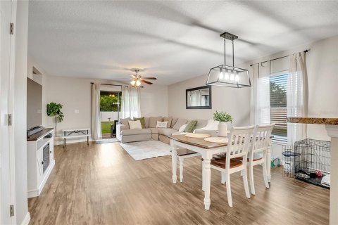 House in Leesburg, Florida 4 bedrooms, 172.52 sq.m. № 1908721 - photo 29