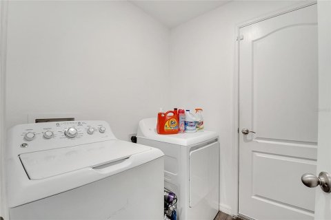 Casa en venta en Leesburg, Florida, 4 dormitorios, 172.52 m2 № 1908721 - foto 22