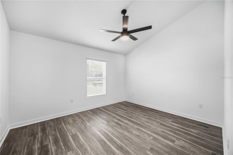 House in North Port, Florida 3 bedrooms, 150.5 sq.m. № 2393464 - photo 10